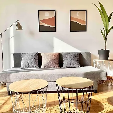 Le Yannick : Wifi/tramway/lumineux/calme Apartment *